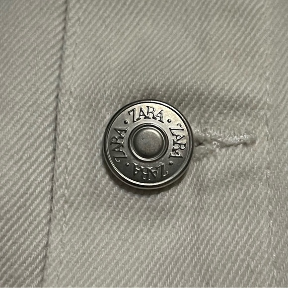 Zara white Frayed Hem Button High Rise Denim Skirt size medium - Picture 6 of 12